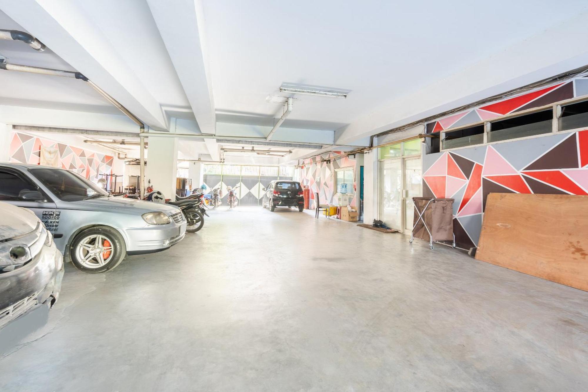 ホテル Super Oyo Flagship 91863 Metro House スラバヤ エクステリア 写真